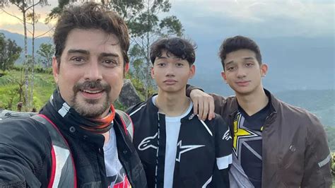 ian veneracion sons.